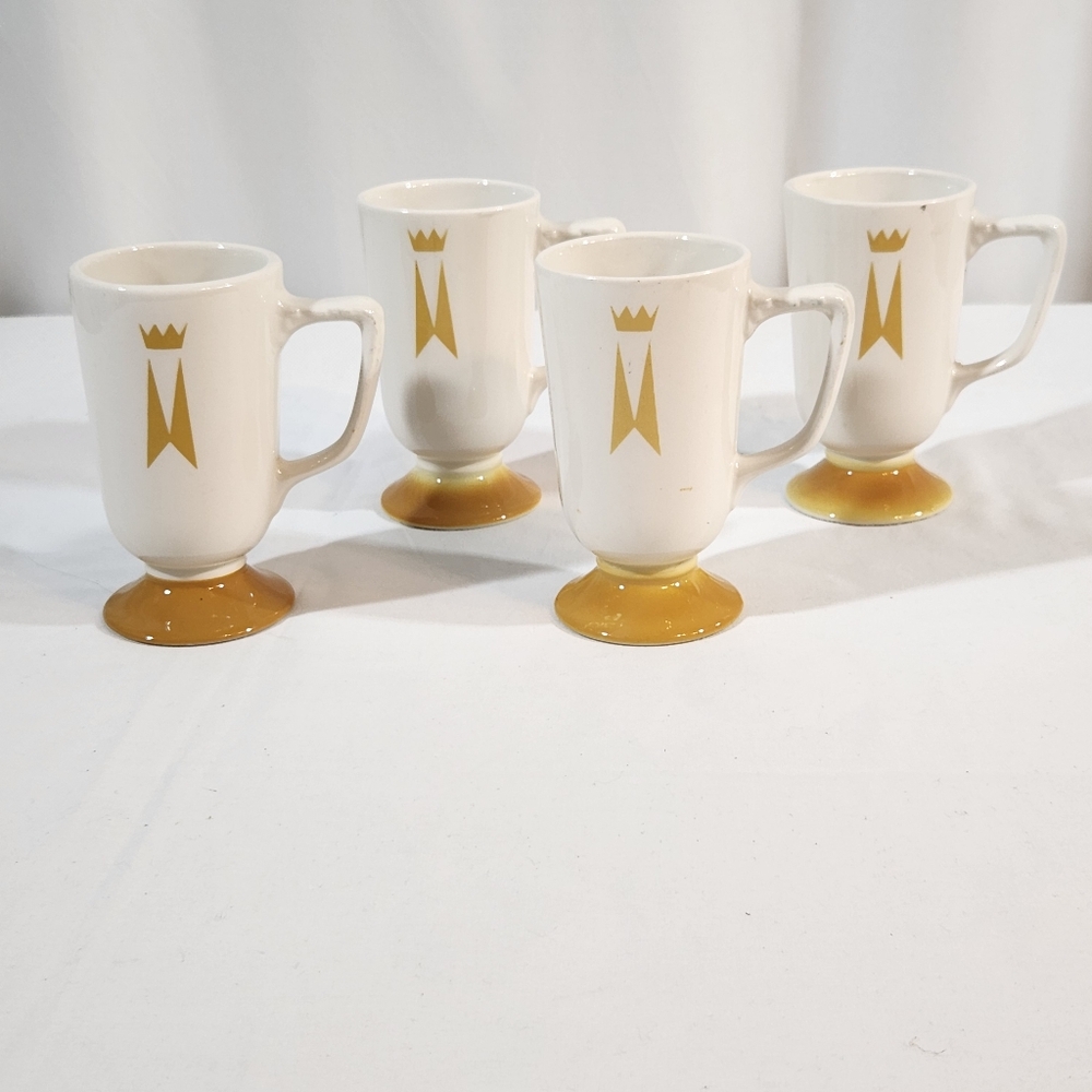 Set of 4 Vintage Homer Laughlin Marriott Hotel Crown Mugs MCM